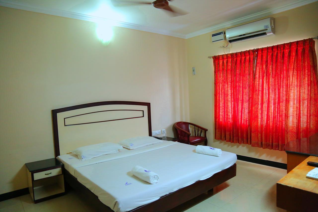 Hotel Vels Court Пални Экстерьер фото
