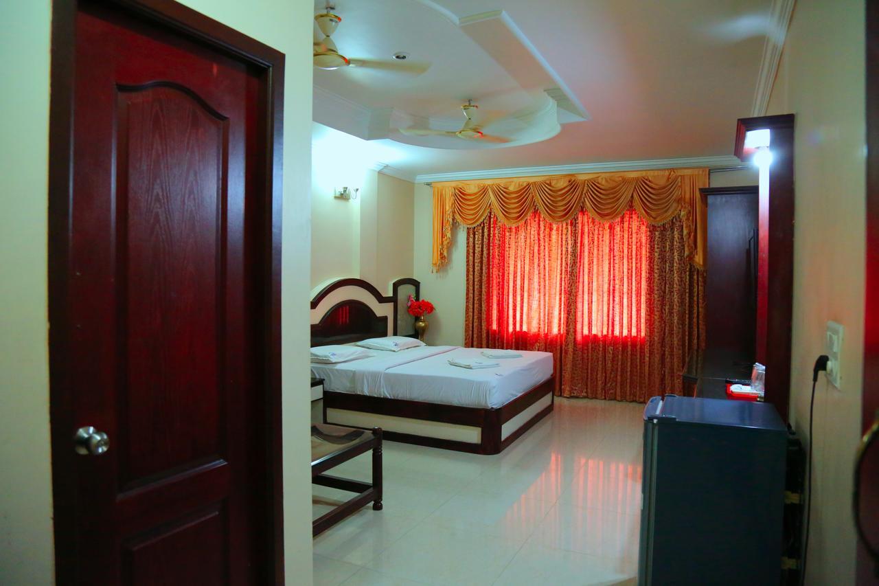 Hotel Vels Court Пални Экстерьер фото