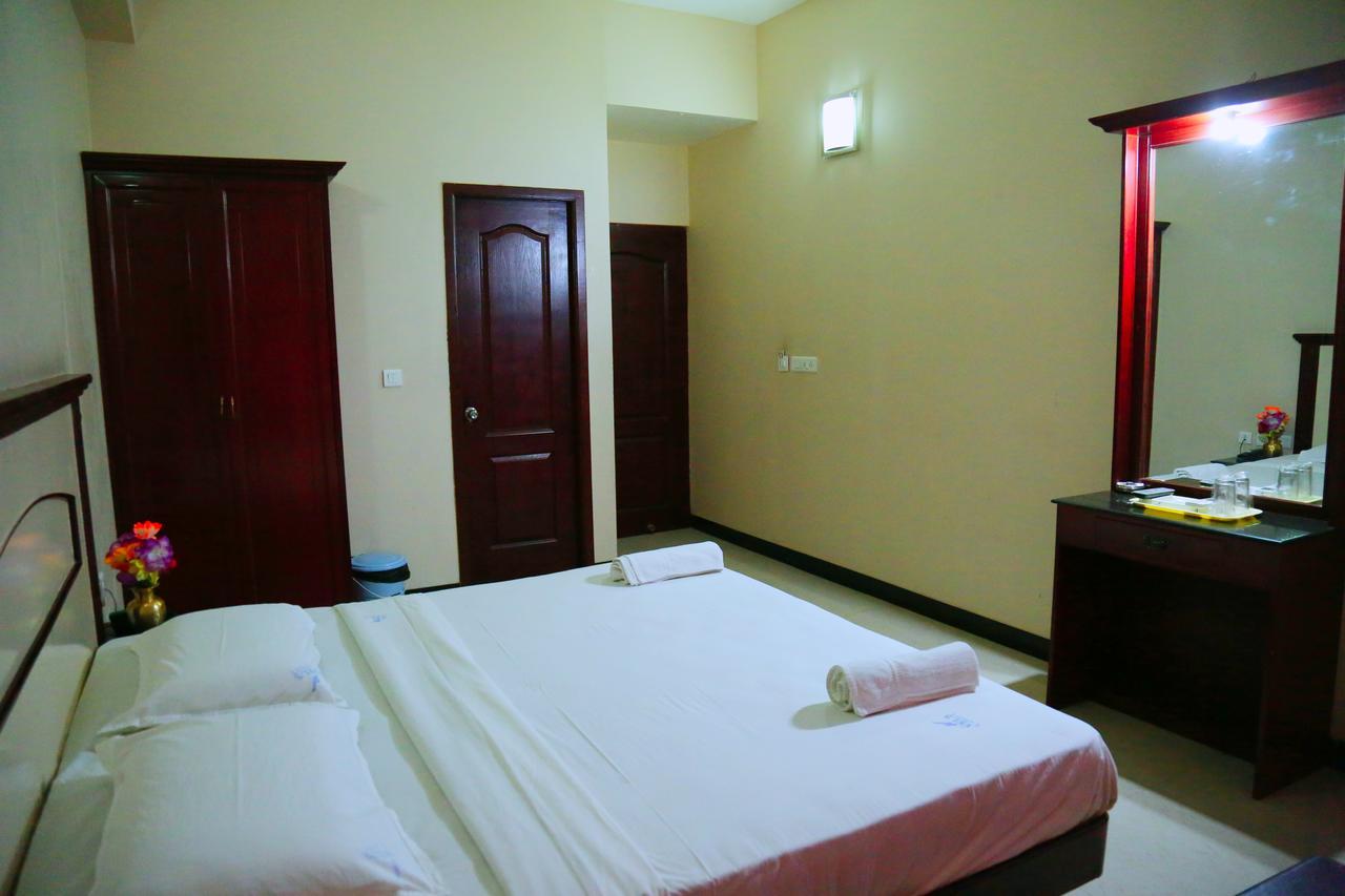 Hotel Vels Court Пални Экстерьер фото