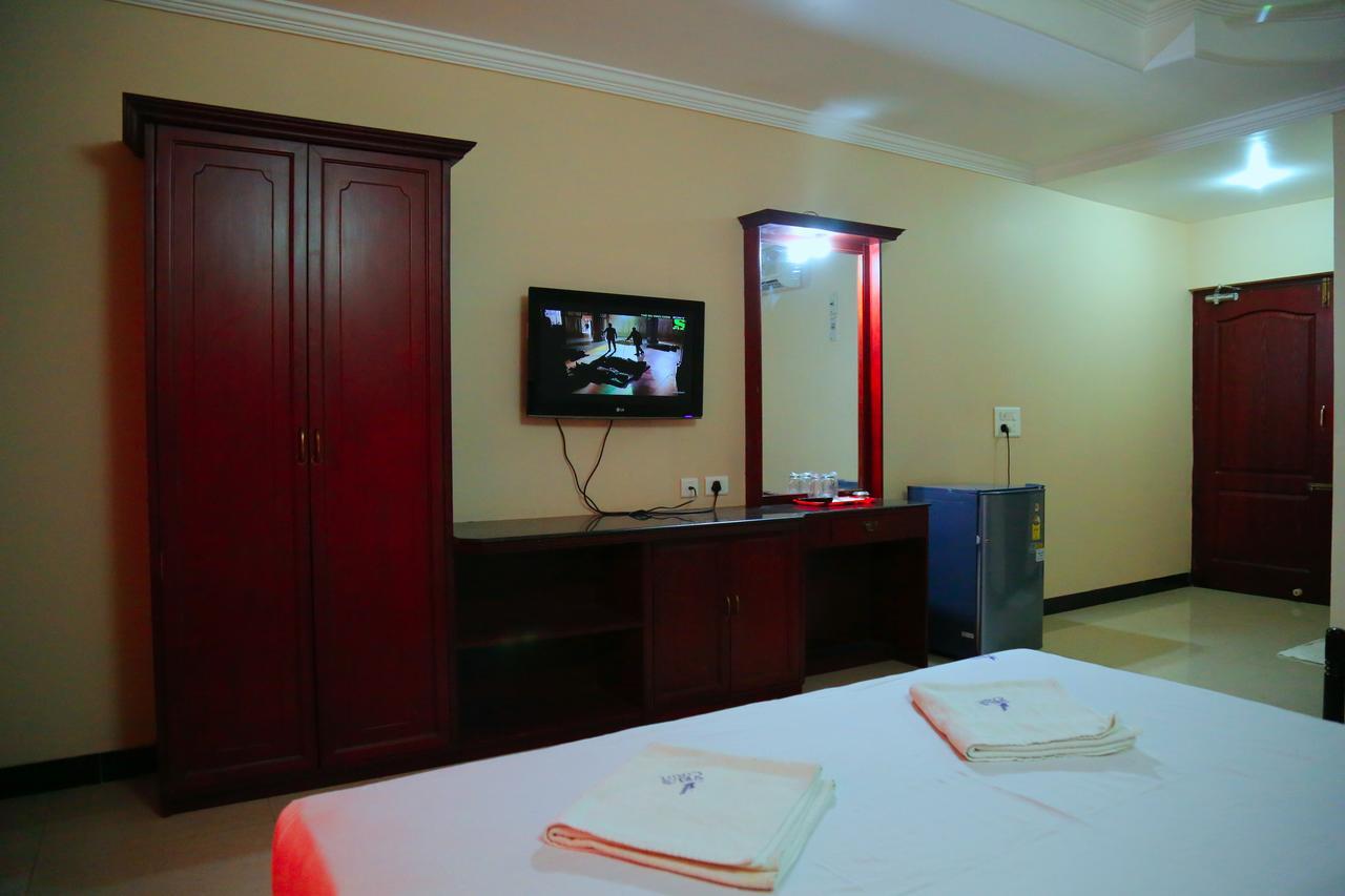 Hotel Vels Court Пални Экстерьер фото