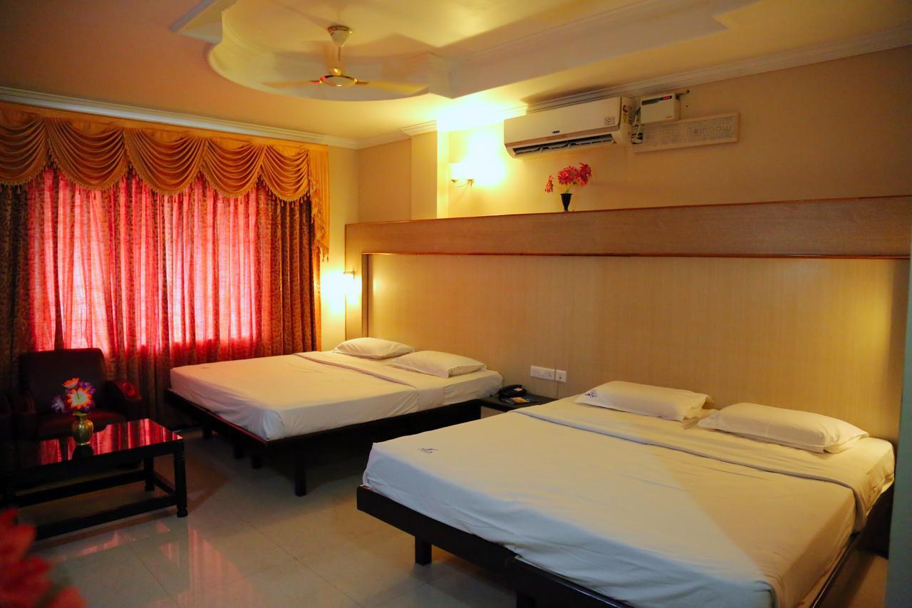 Hotel Vels Court Пални Экстерьер фото