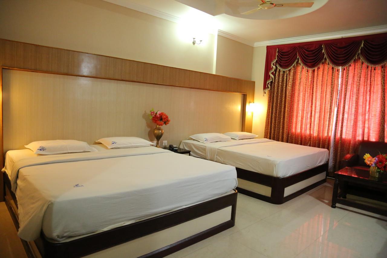 Hotel Vels Court Пални Экстерьер фото