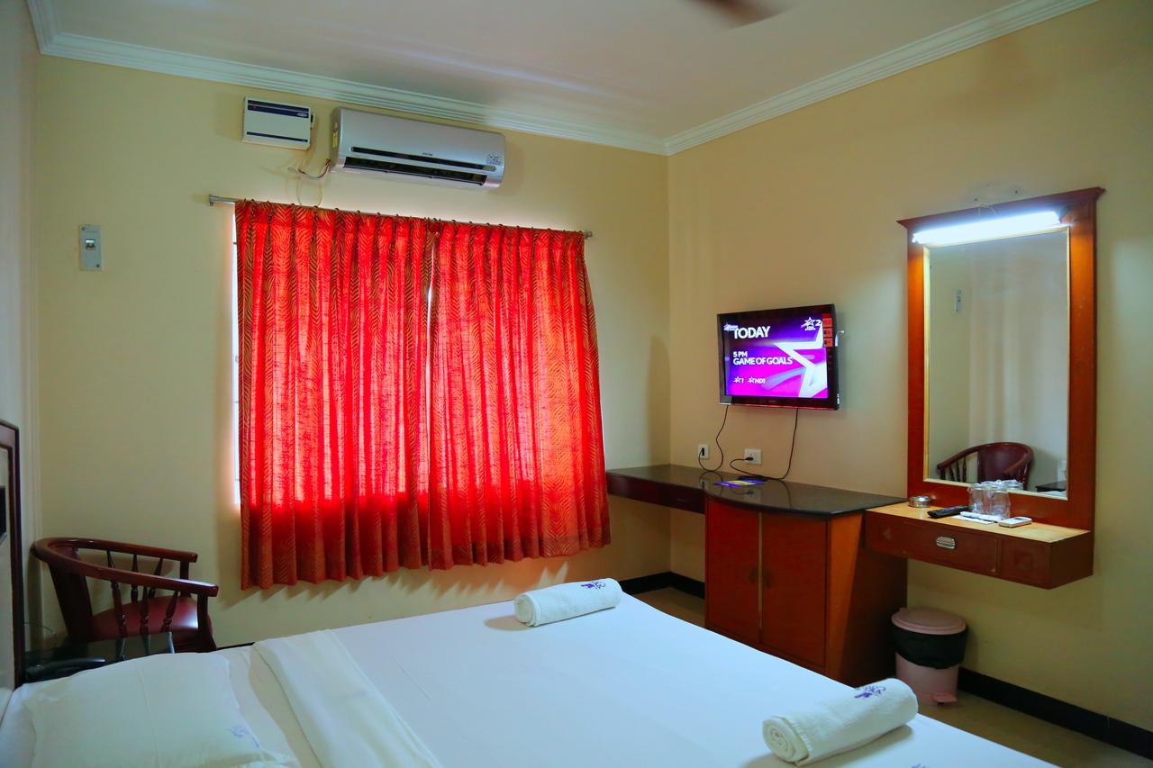 Hotel Vels Court Пални Экстерьер фото